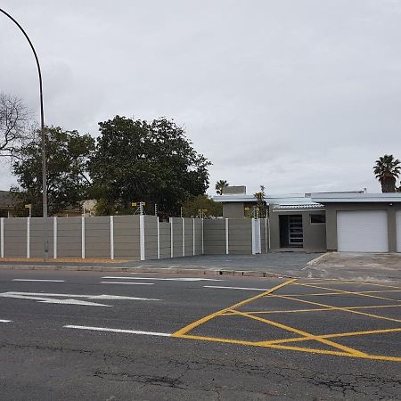 Sharon'S House: Modern Self-Catering Rooms Cape Town Bagian luar foto