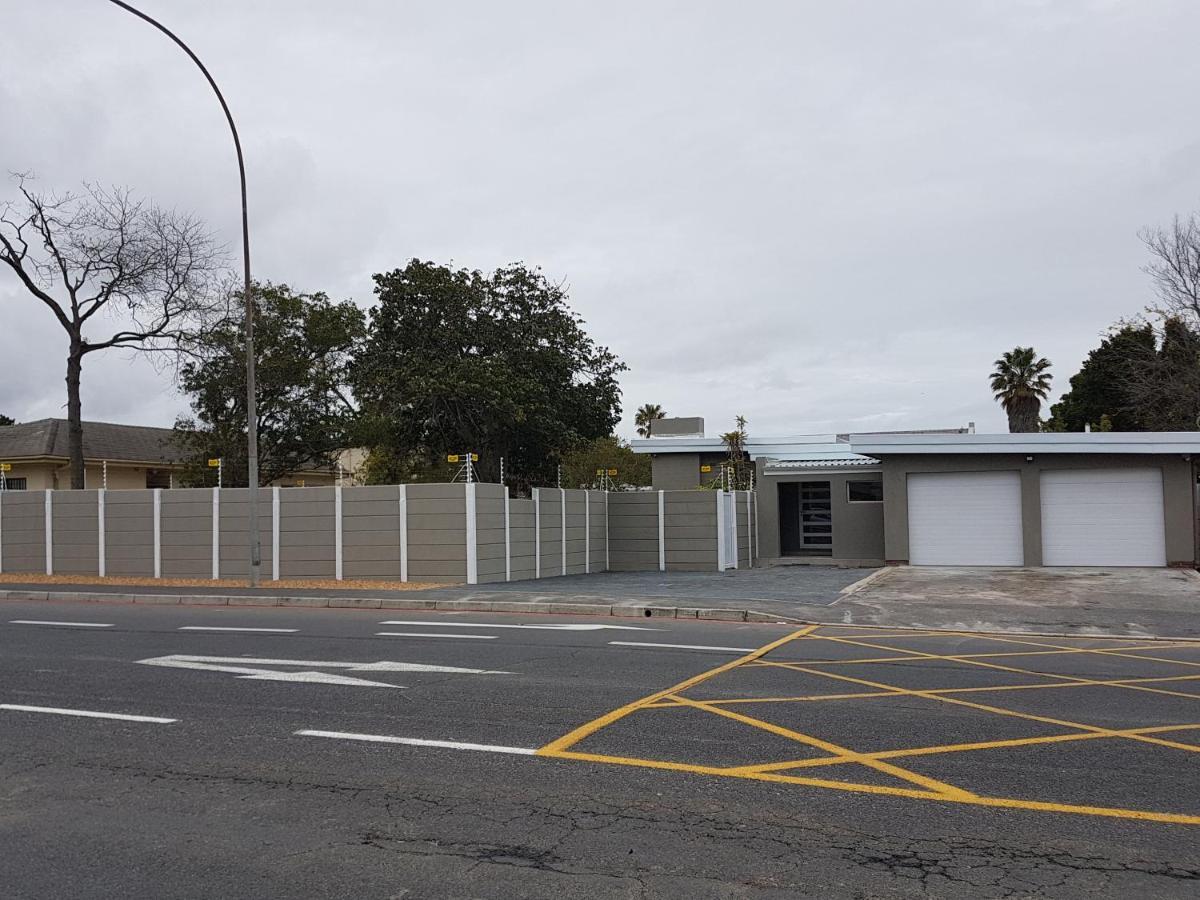 Sharon'S House: Modern Self-Catering Rooms Cape Town Bagian luar foto