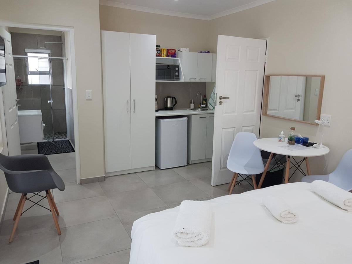 Sharon'S House: Modern Self-Catering Rooms Cape Town Bagian luar foto